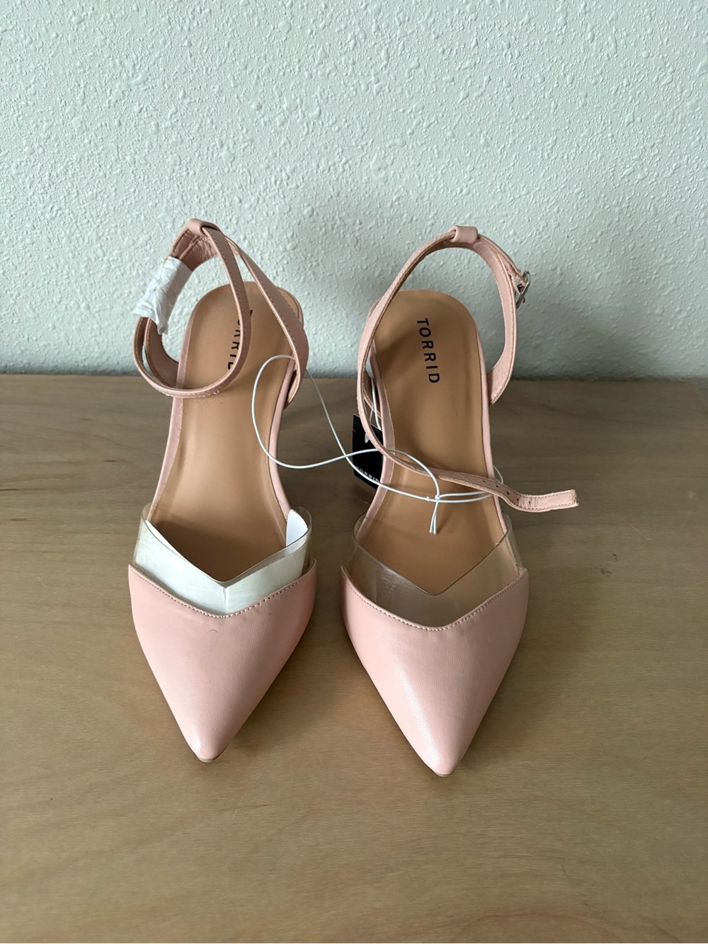 NWT Torrid Size 8.5W Blush Pointed-Toe Ankle-Strap Pumps with Clear Accent